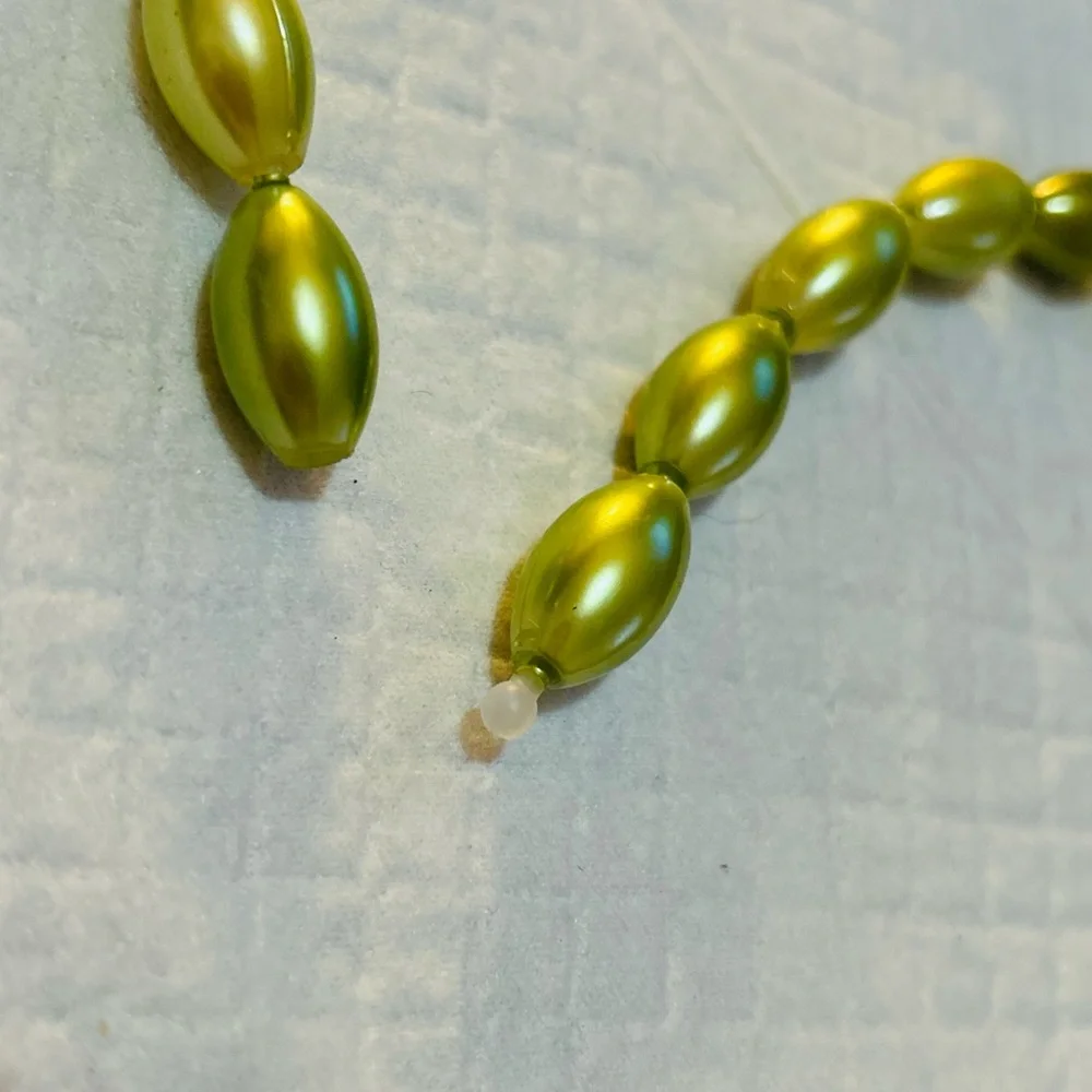 Vintage Olive Green Pop Bead Necklace - Picture 5 of 5